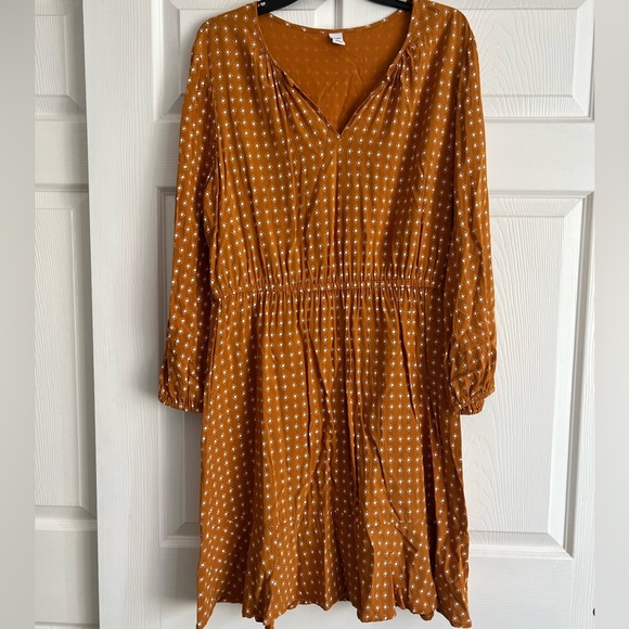 Old Navy Dresses & Skirts - Fall dress